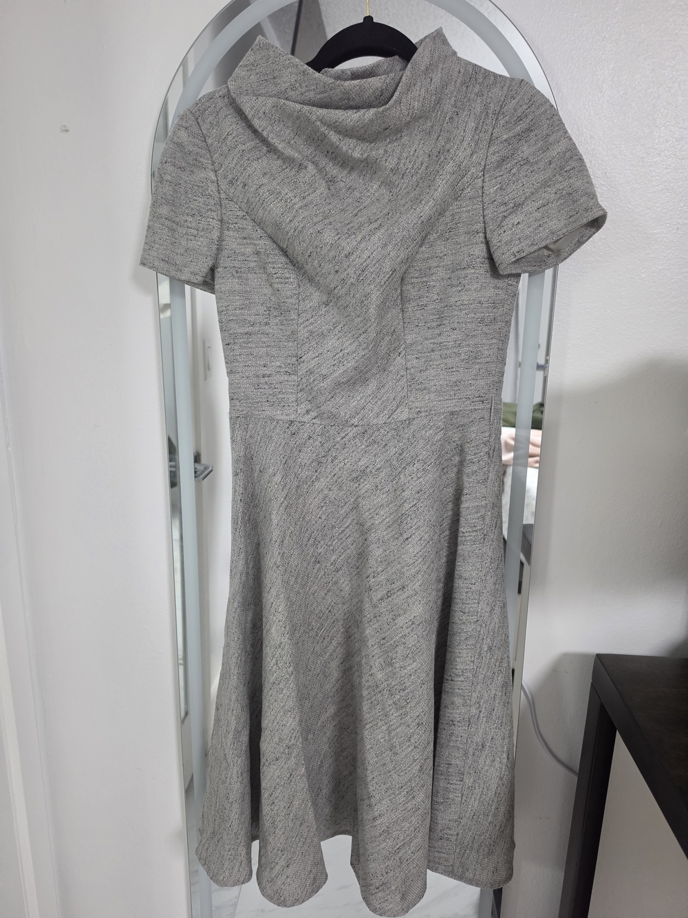 Carolina Herrera Gray Textured Short-Sleeve Fit-and-Flare Midi Dress